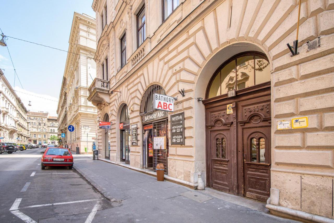 City Center Apartment Budapest Eksteriør billede